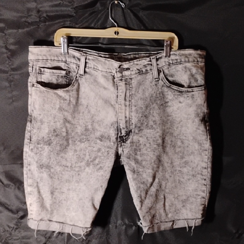 Men's Distressed Hem Gray Denim Shorts
